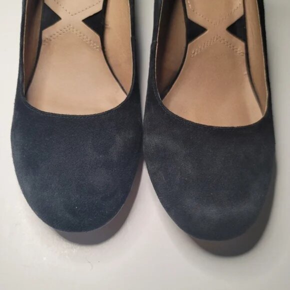 Adrienne Vittadini Black Suede Block Heel Pumps sz 8.5 - Picture 2 of 6